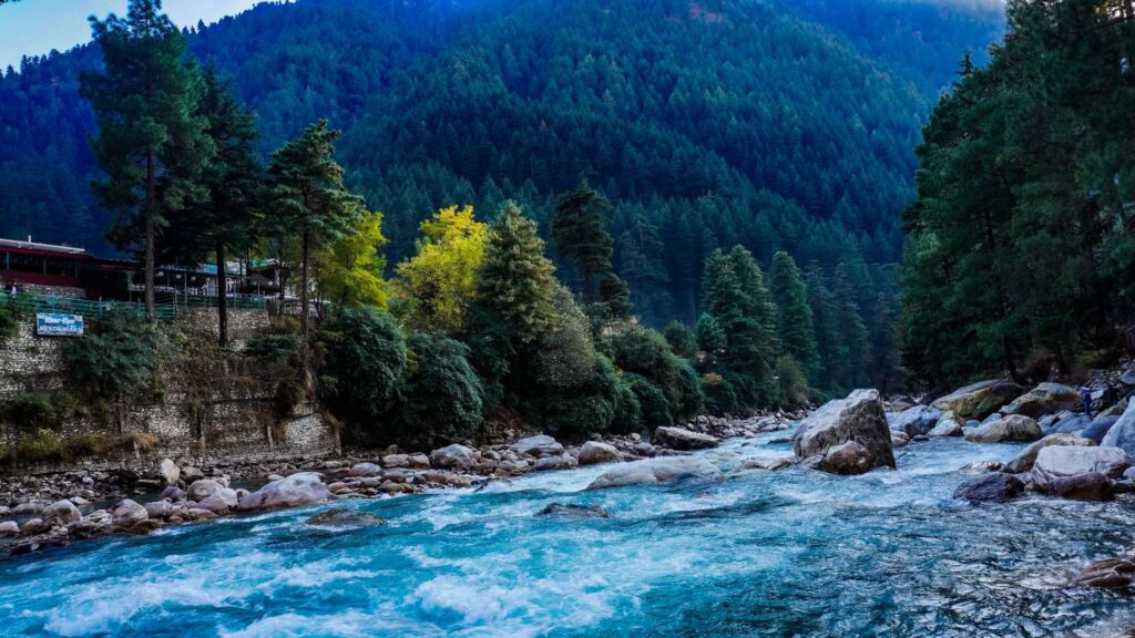 5 reasons to visit manikaran
